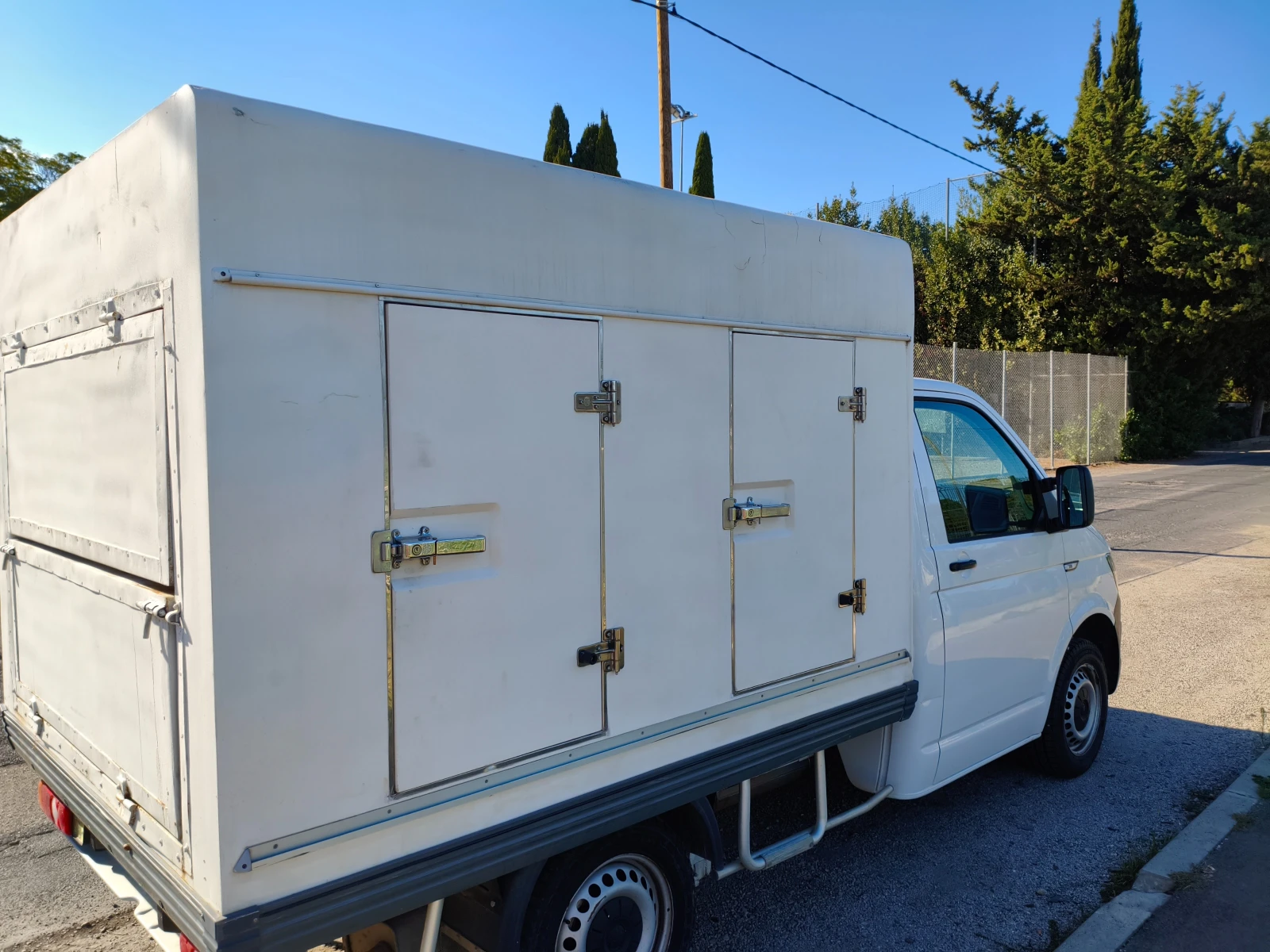 VW Transporter T6 2.0 TDI - изображение 4
