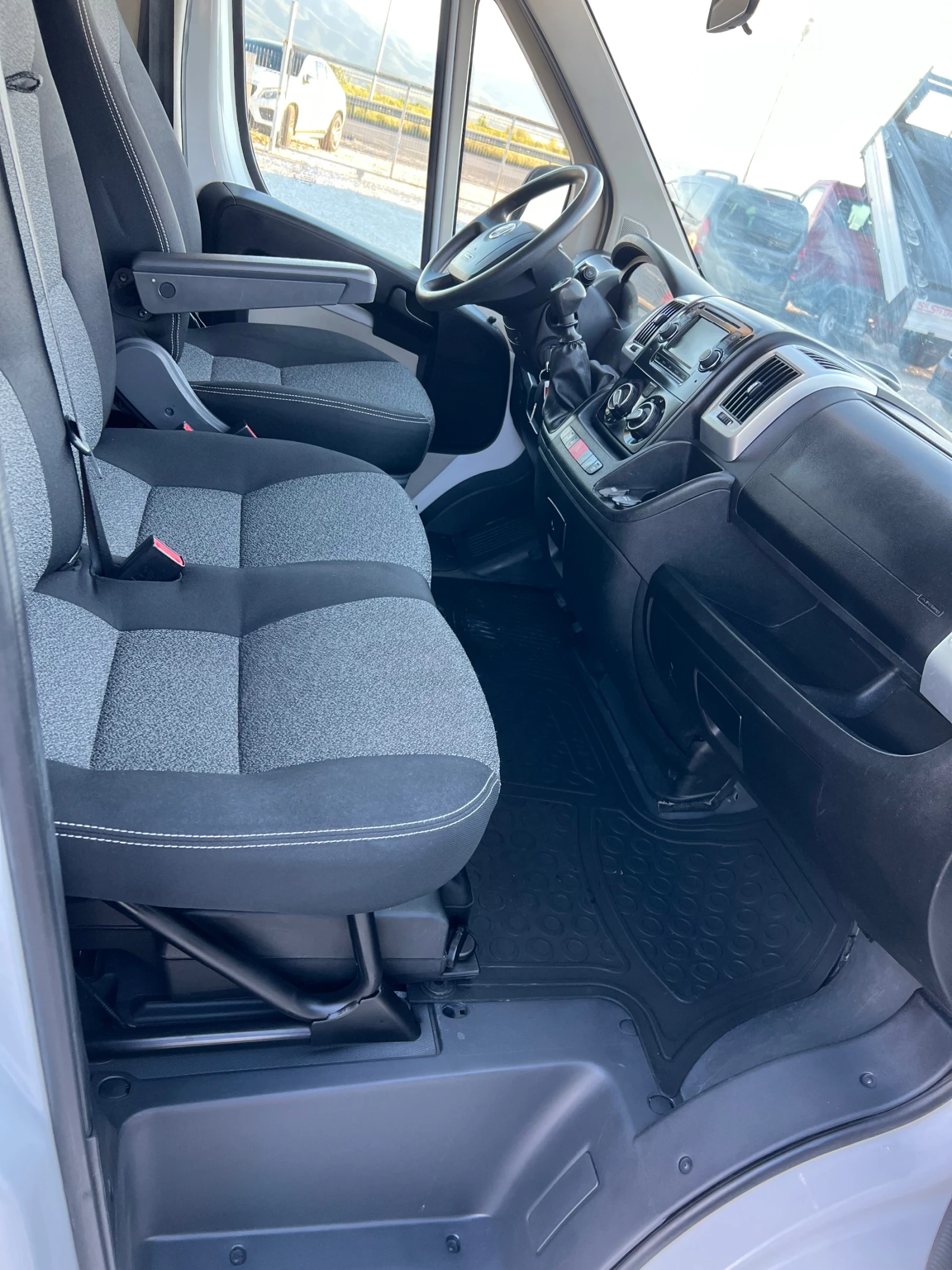 Fiat Ducato 9 МЕСТА-КЛИМАТИК-ЕВРО 6b, снимка 17 - Бусове и автобуси - 55166849