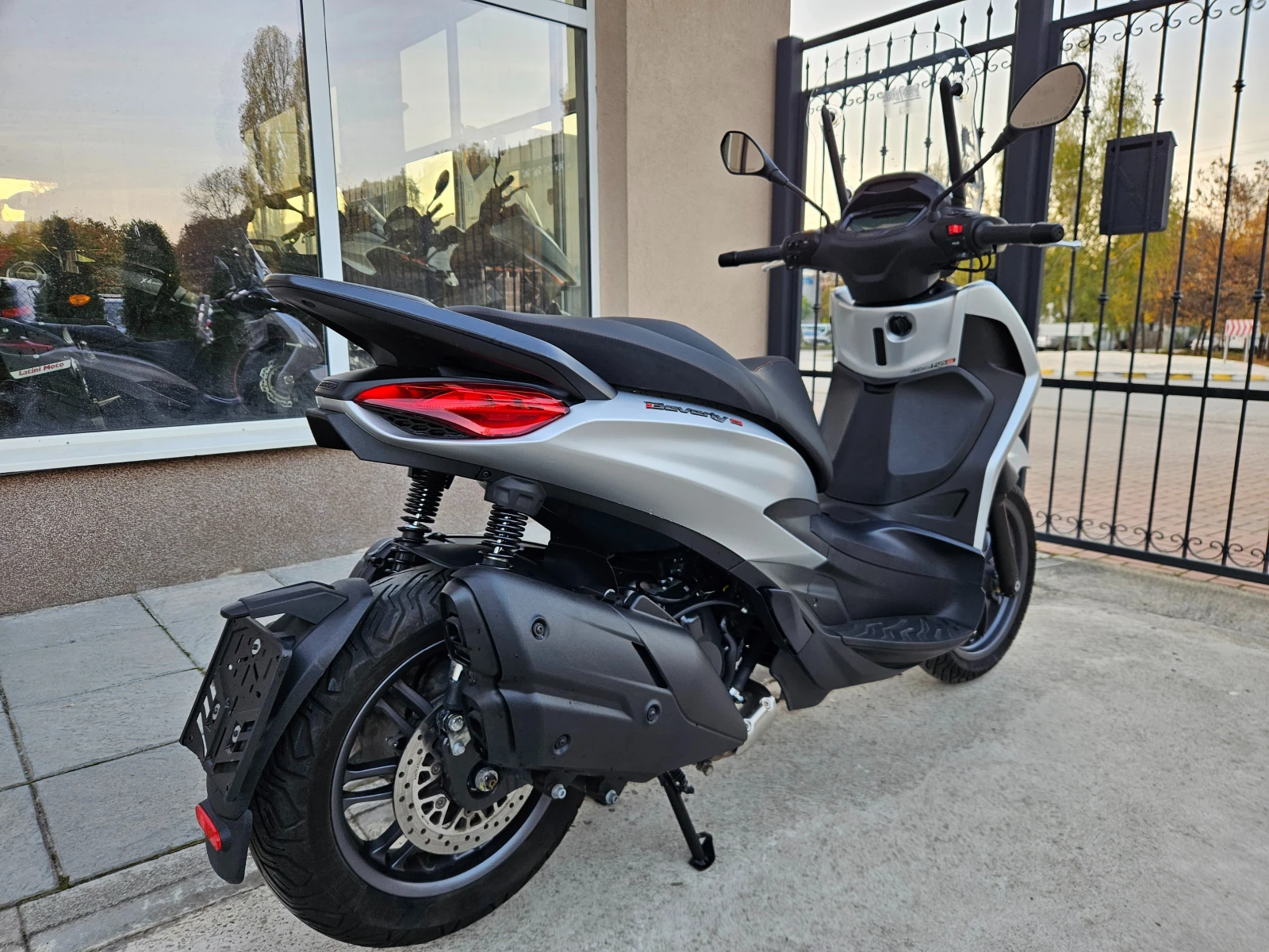 Piaggio Beverly 400ie, HPE, ABS-ASR,  - изображение 3