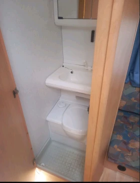  Hobby De Luxe | Mobile.bg    11