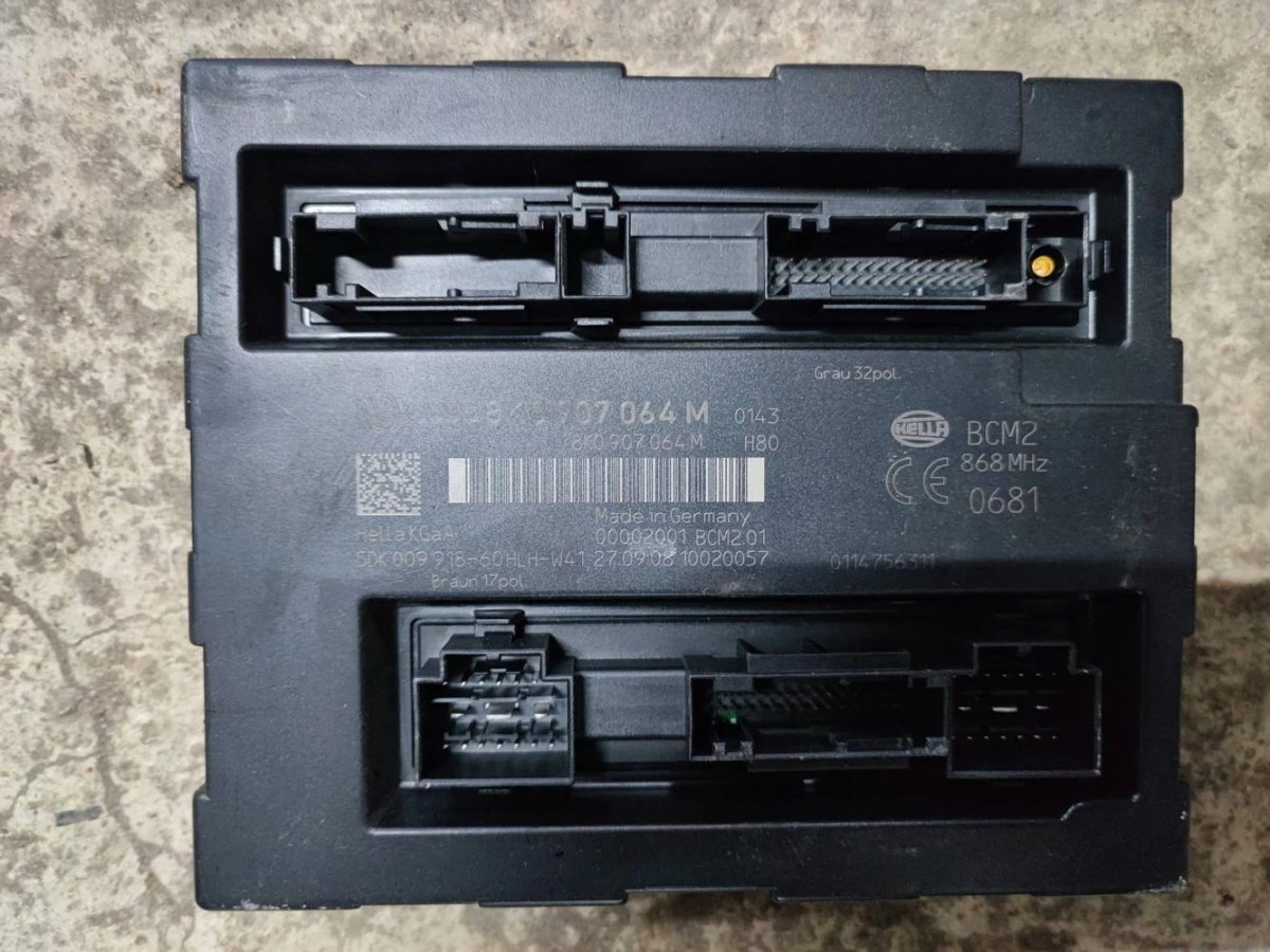 Комфорт модул Audi A4 A5 Q5 8k0907064M