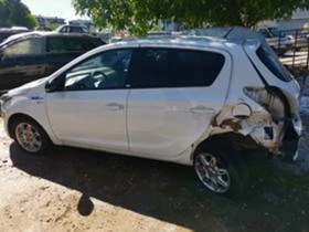 Hyundai I20 1.2I FACE , снимка 3