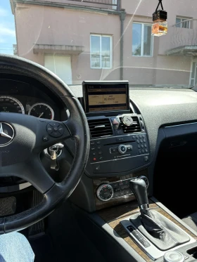 Mercedes-Benz C 220, снимка 14