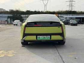 Xpeng P7, снимка 5