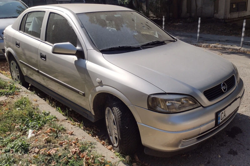 Opel Astra, снимка 2 - Автомобили и джипове - 47814768