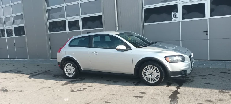 Volvo C30, снимка 3 - Автомобили и джипове - 47848053