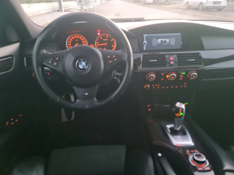 BMW 530 M-paket FACELIFT-PANORAMA, снимка 11 - Автомобили и джипове - 48381586