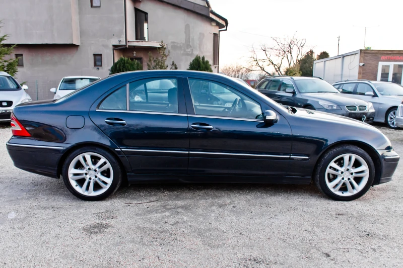 Mercedes-Benz C 220 Cdi Automat 150k.s, снимка 4 - Автомобили и джипове - 48647537