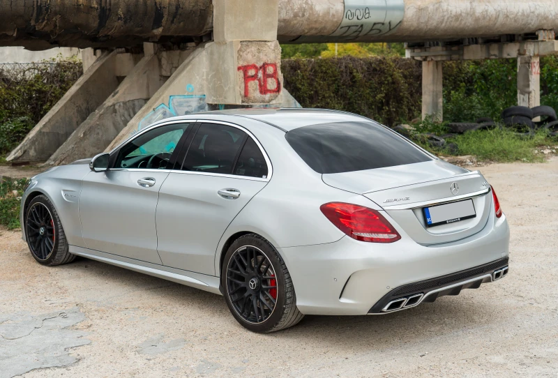 Mercedes-Benz C 63 AMG C 63s AMG, снимка 8 - Автомобили и джипове - 52132588