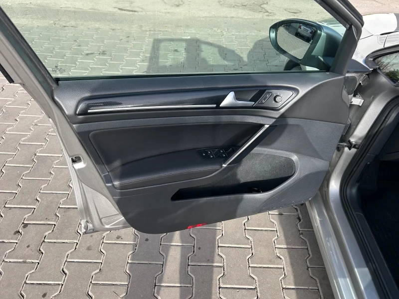 VW Golf 1.6 Bluemotion, снимка 5 - Автомобили и джипове - 52494726