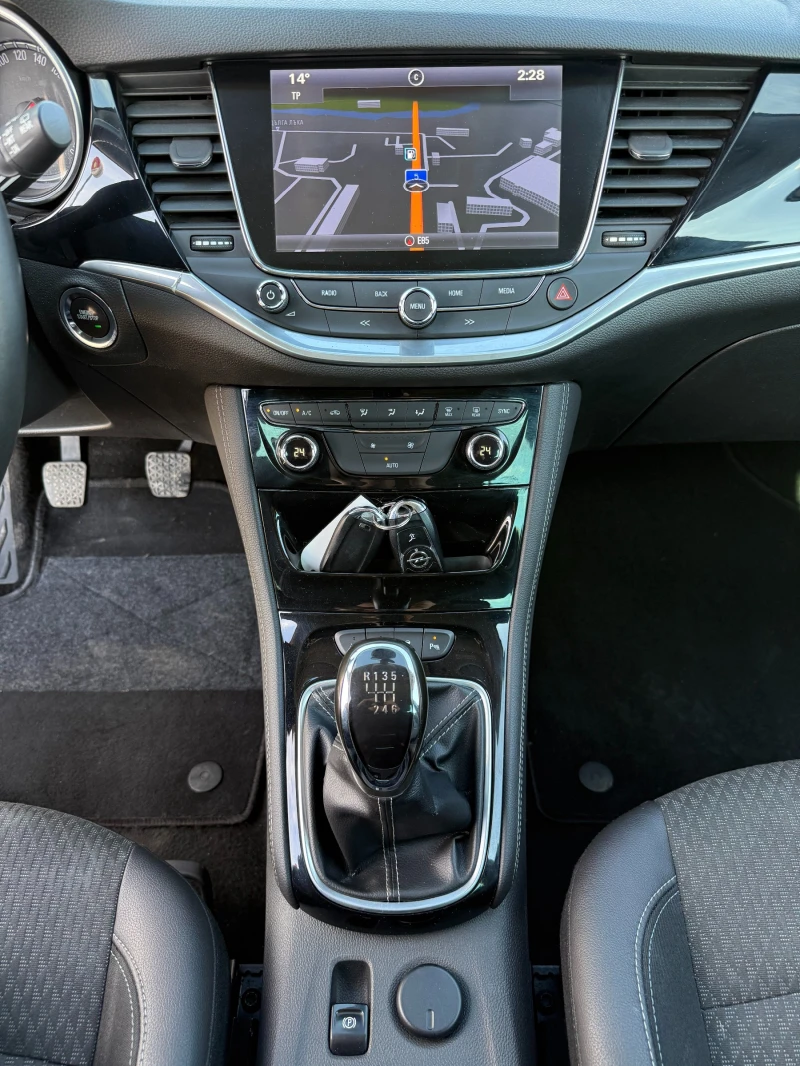 Opel Astra 1.6CDTI-SPORT TOURЕR+ KEYLESS-НАВИГАЦИЯ-ПАРКТР., снимка 15 - Автомобили и джипове - 52564327