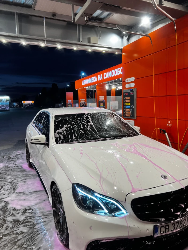 Mercedes-Benz E 220 63 amg оптика, снимка 6 - Автомобили и джипове - 52649992