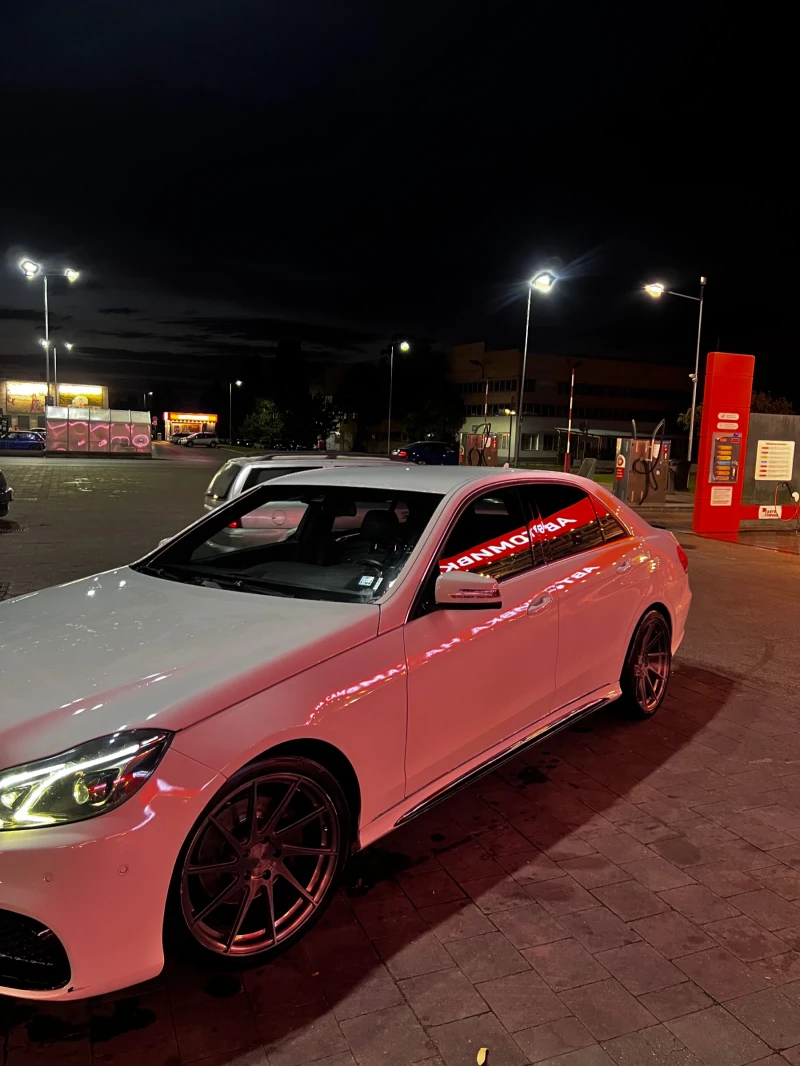 Mercedes-Benz E 220 63 amg оптика, снимка 8 - Автомобили и джипове - 52649992
