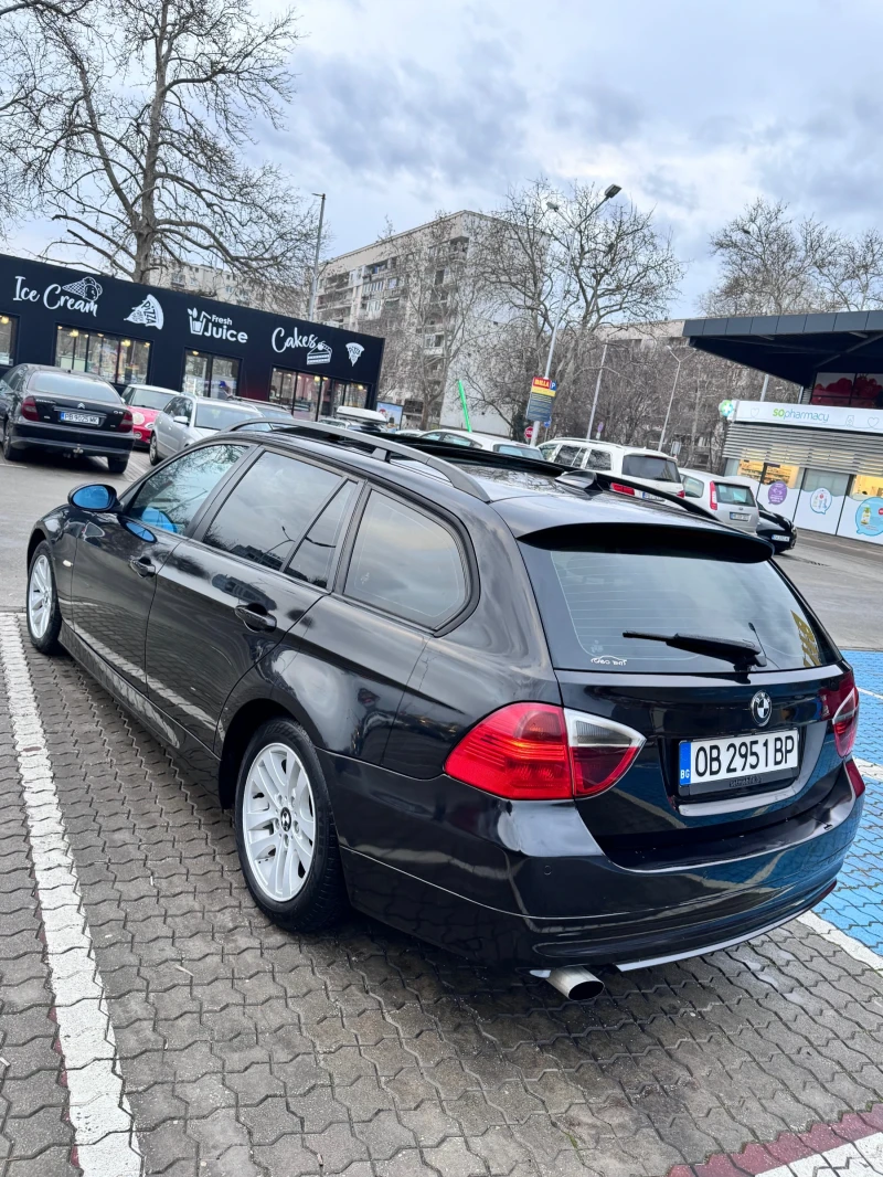 BMW 320 163hp Панорама/Навигация/Обслужена , снимка 2 - Автомобили и джипове - 52999610