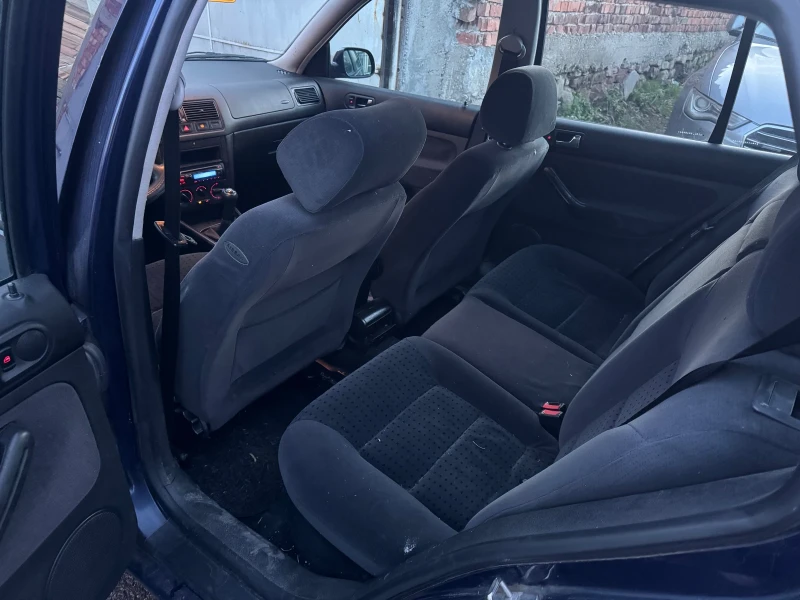 VW Golf 1.6  бензин 101 кс.  Метан  , снимка 9 - Автомобили и джипове - 53112381