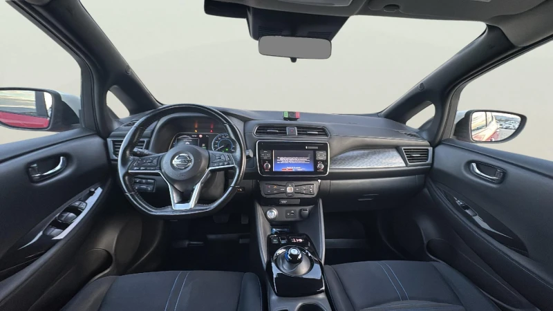 Nissan Leaf  40 KWh, снимка 10 - Автомобили и джипове - 53257874
