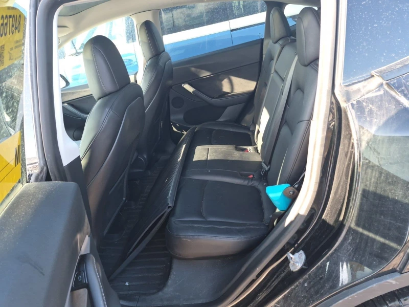 Tesla Model Y  С РЕГИСТРАЦИЯ & АВТО КРЕДИТ LONG RANGE , снимка 10 - Автомобили и джипове - 53379625