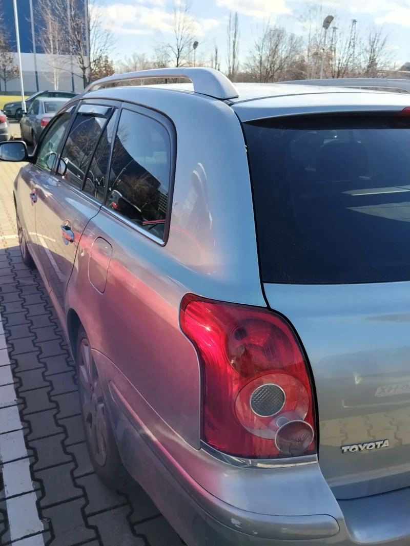Toyota Avensis T25, снимка 4 - Автомобили и джипове - 53404438