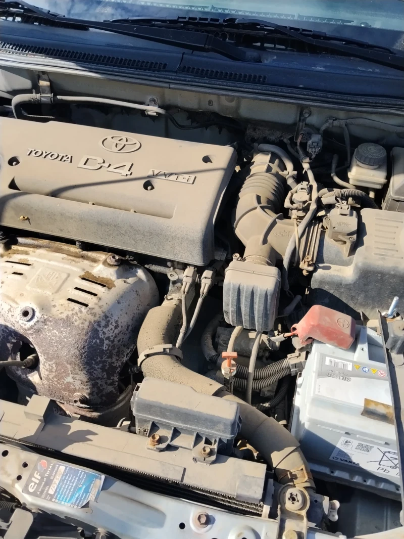 Toyota Avensis T25, снимка 11 - Автомобили и джипове - 53404438