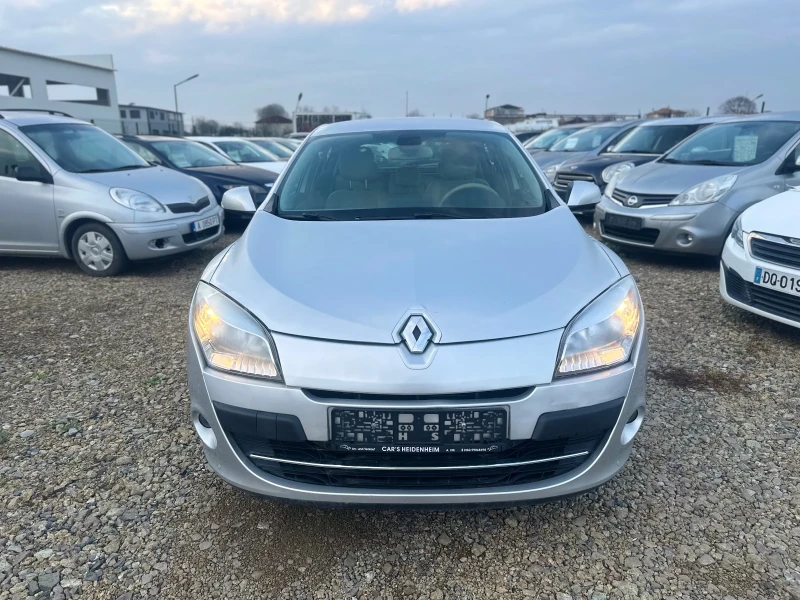 Renault Megane 2.0Automat, снимка 4 - Автомобили и джипове - 53416442
