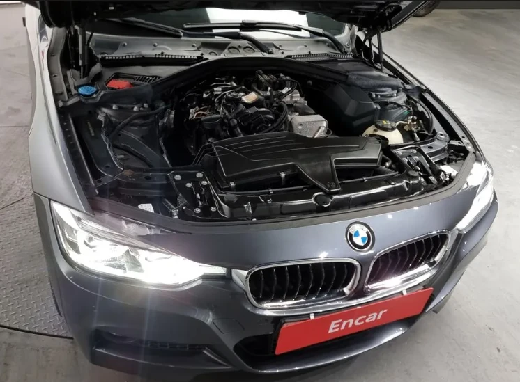 BMW 320 320i M Sport - изображение 6
