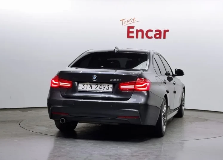 BMW 320 320i M Sport - изображение 4