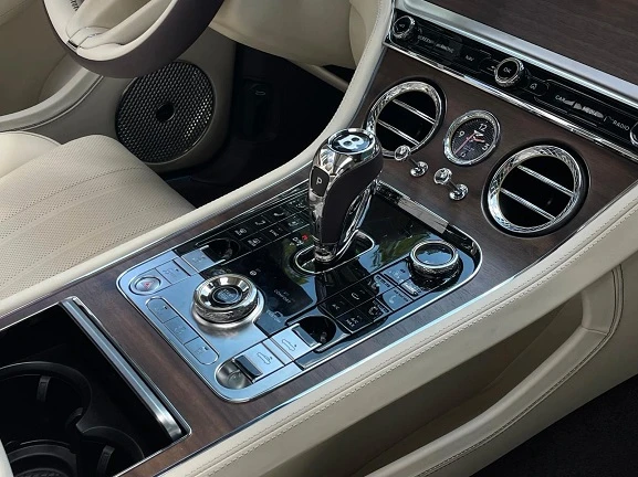 Bentley Continental GTC Speed V8 Hybrid = Black Edition = Гаранция, снимка 11 - Автомобили и джипове - 52883758