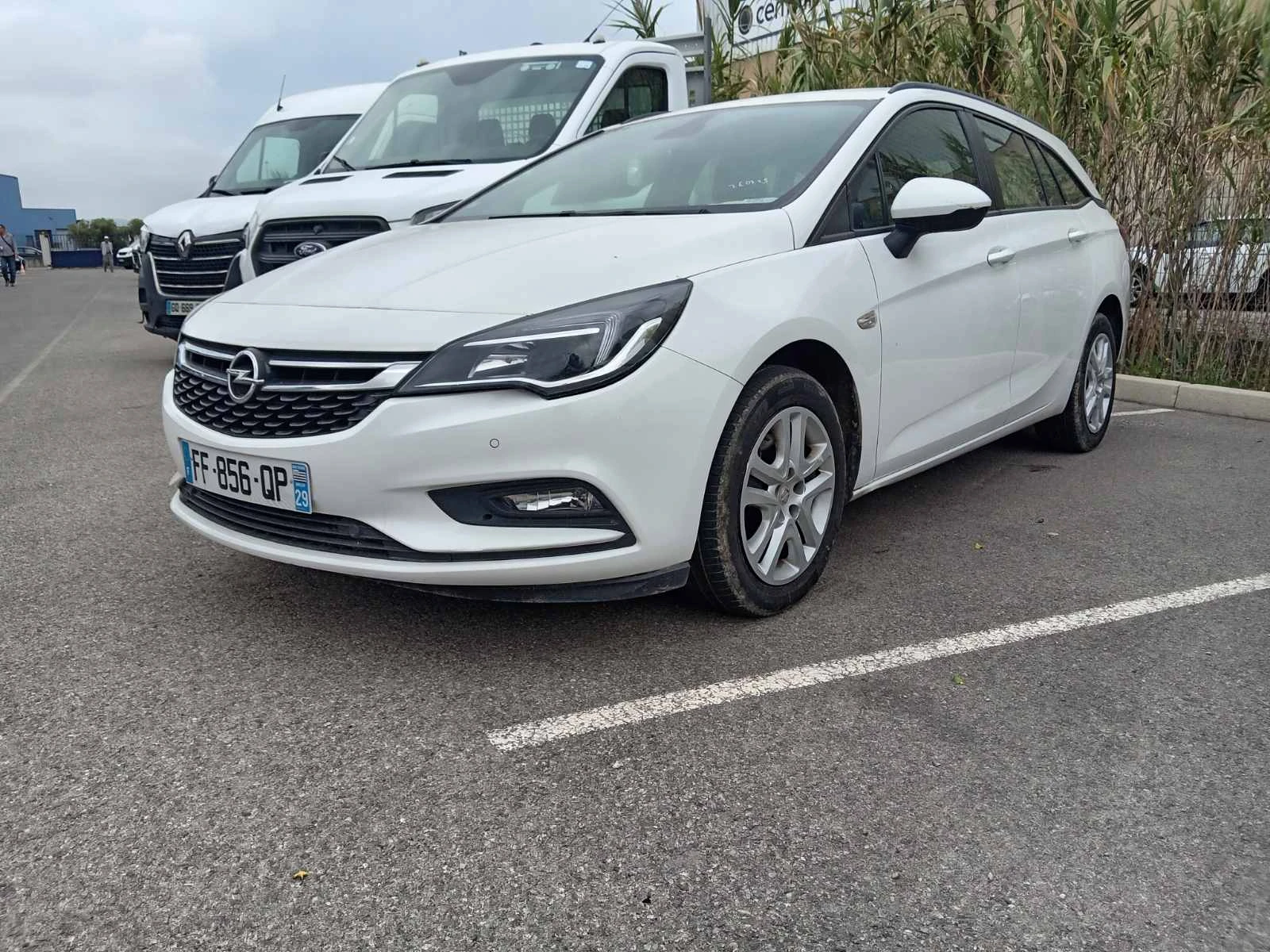 Opel Astra AUTOMATIC - изображение 2