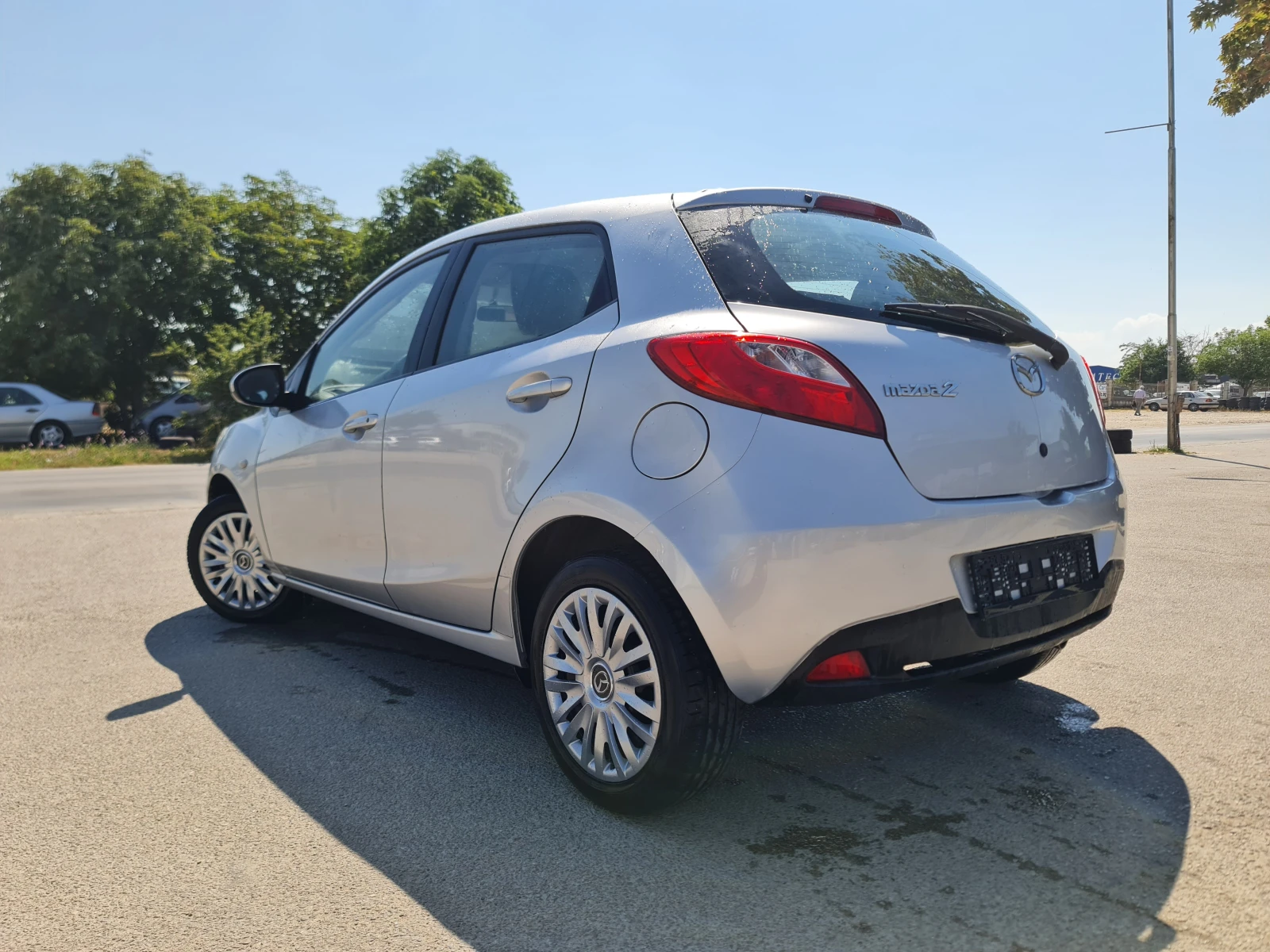 Mazda 2 ПЕРФЕКТНА  - изображение 2