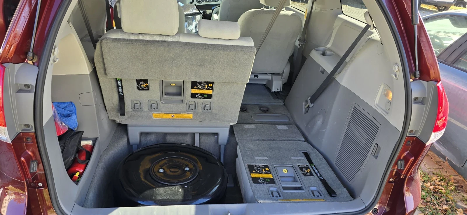 Toyota Sienna 3.5 V6 FWD 267�.� | Mobile.bg � ����������� 15