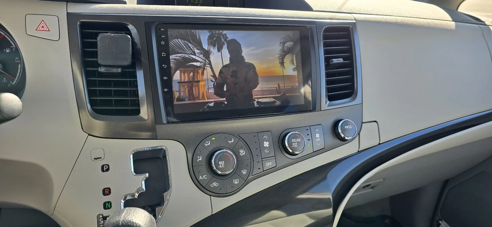 Toyota Sienna 3.5 V6 FWD 267�.� | Mobile.bg � ����������� 12