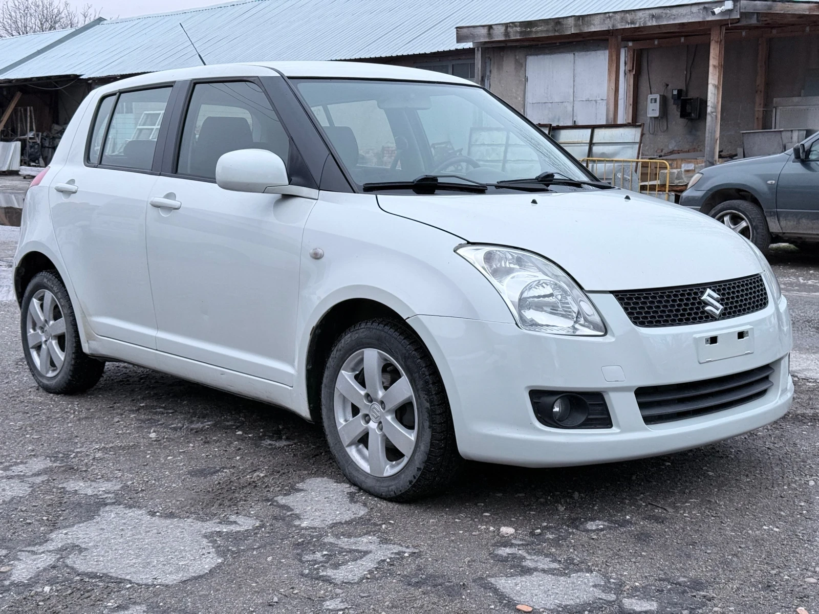 Suzuki Swift 1.3 4�4 | Mobile.bg � ����������� 1