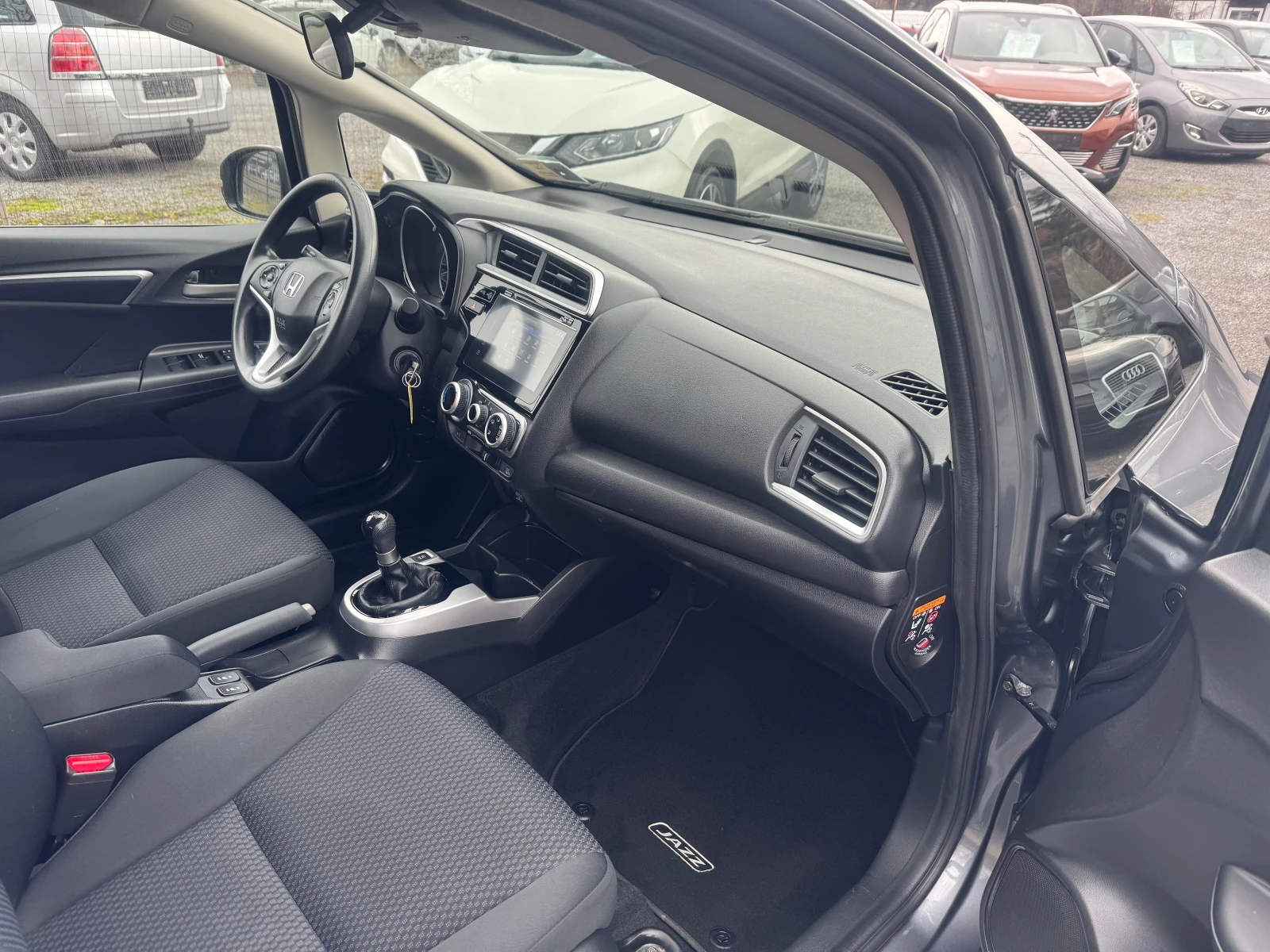 Honda Jazz 1.3 i-VTEC Exclusive NAVI EURO 6 | Mobile.bg � ����������� 12