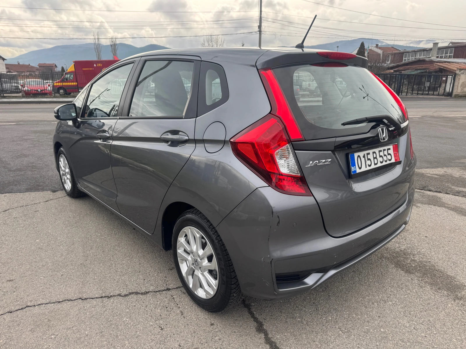 Honda Jazz 1.3 i-VTEC Exclusive NAVI EURO 6 - изображение 6
