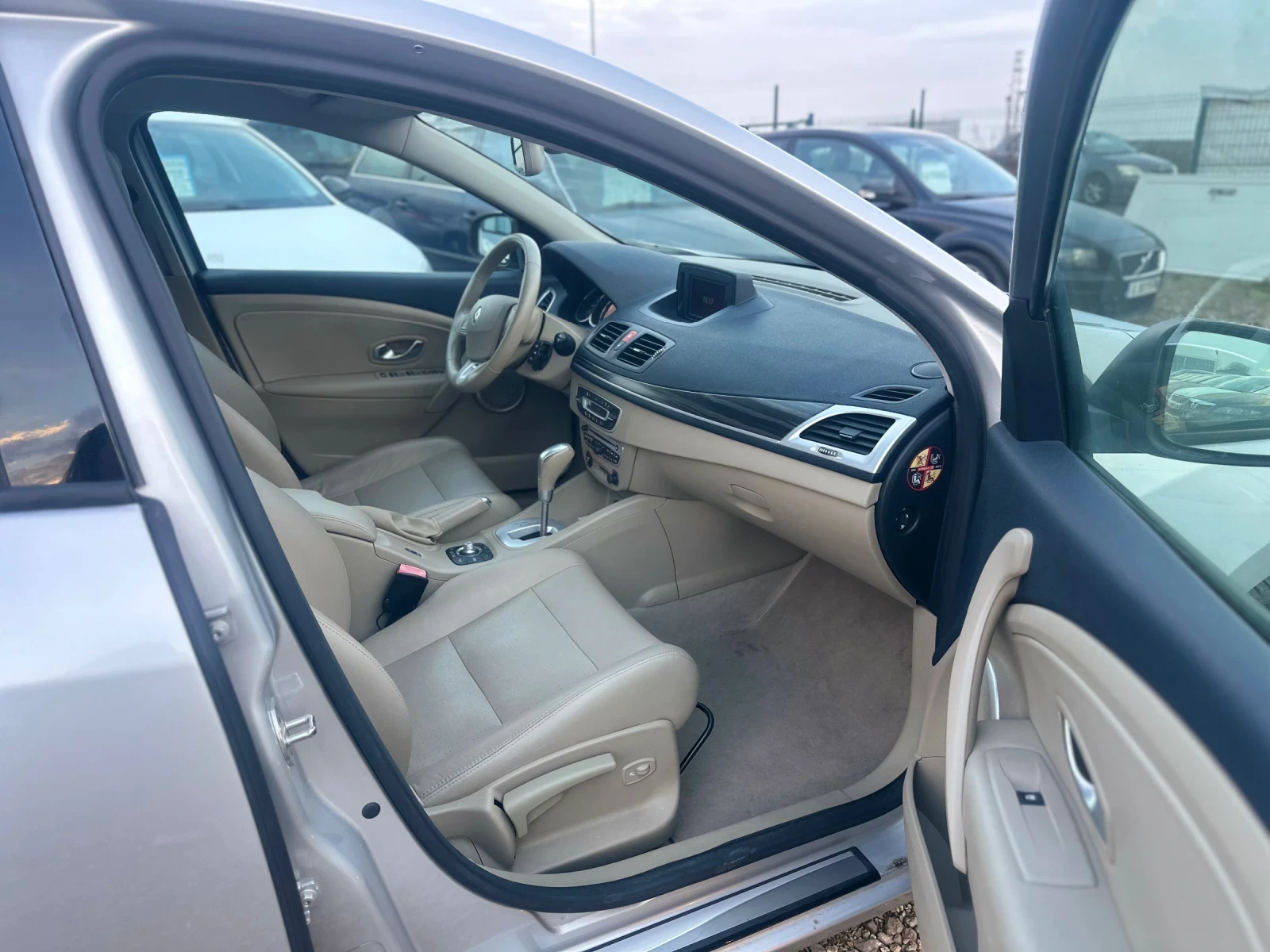Renault Megane 2.0Automat | Mobile.bg � ����������� 13