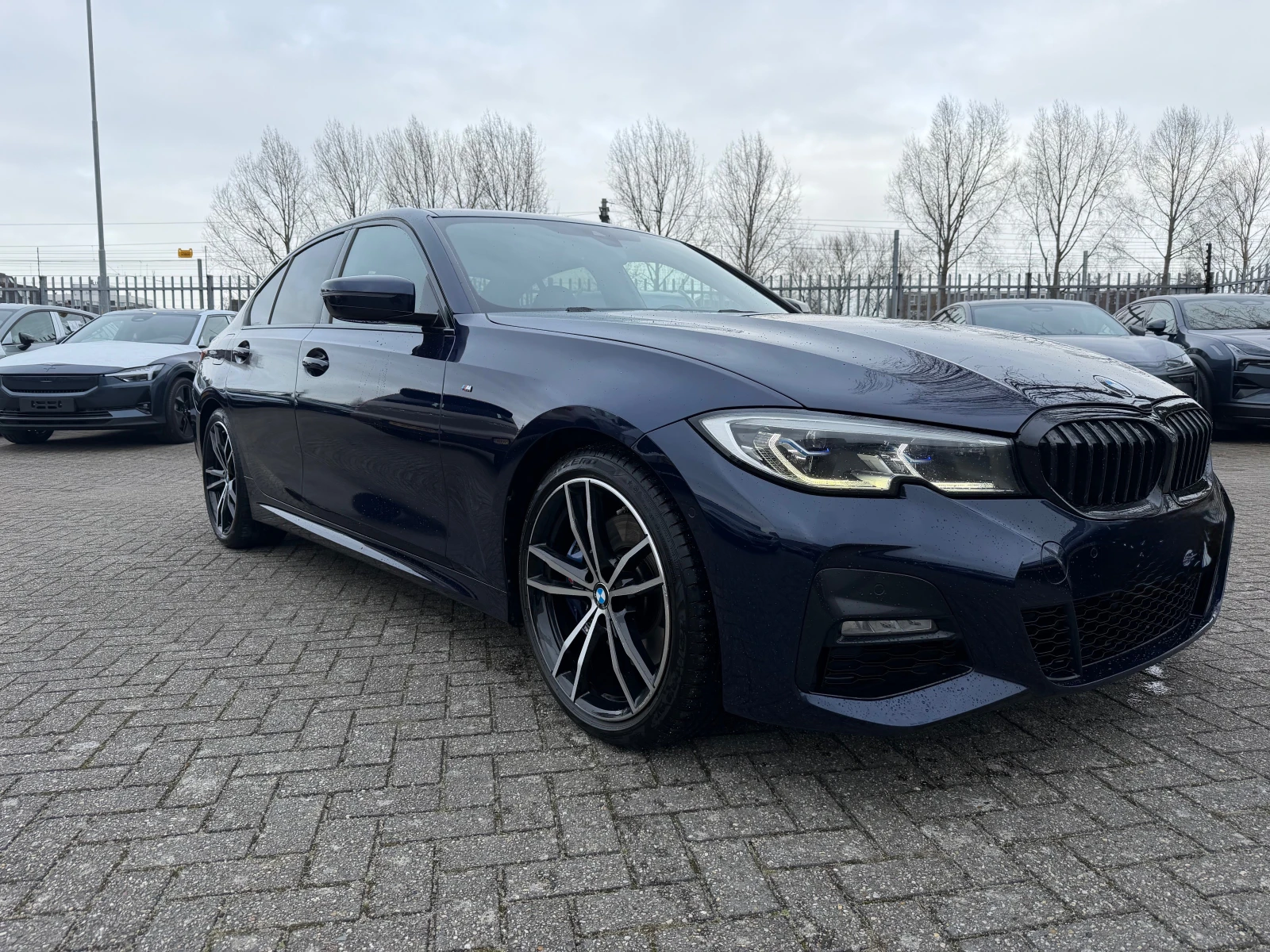 BMW 330 4х4!!!МПАКЕТ!!! - изображение 2