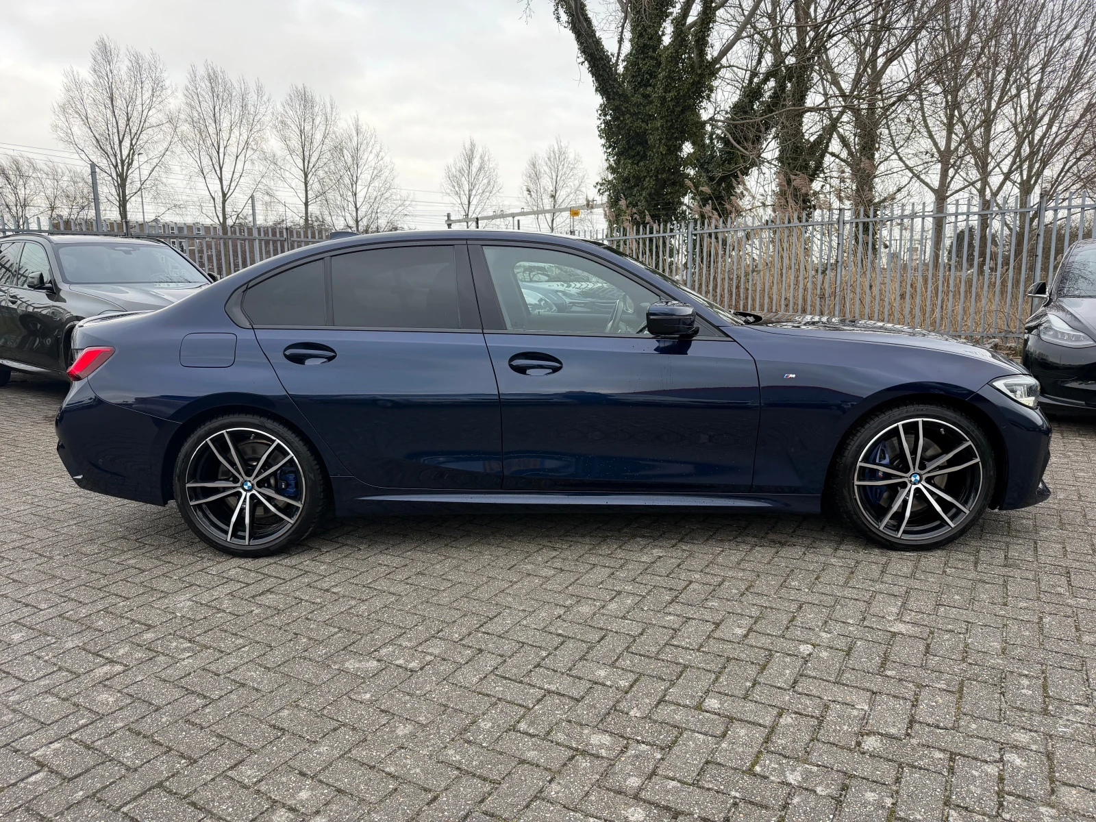 BMW 330 4х4!!!МПАКЕТ!!! - изображение 4