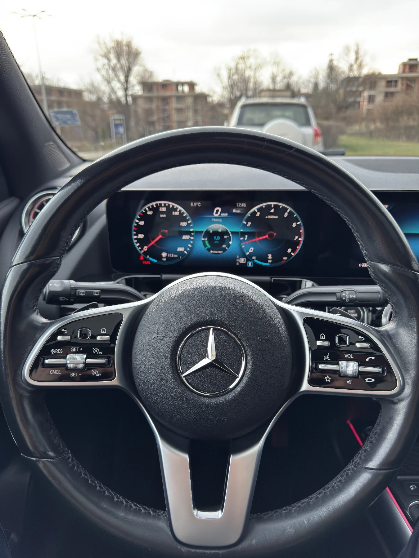 Mercedes-Benz GLA 250, снимка 9 - Автомобили и джипове - 54001813