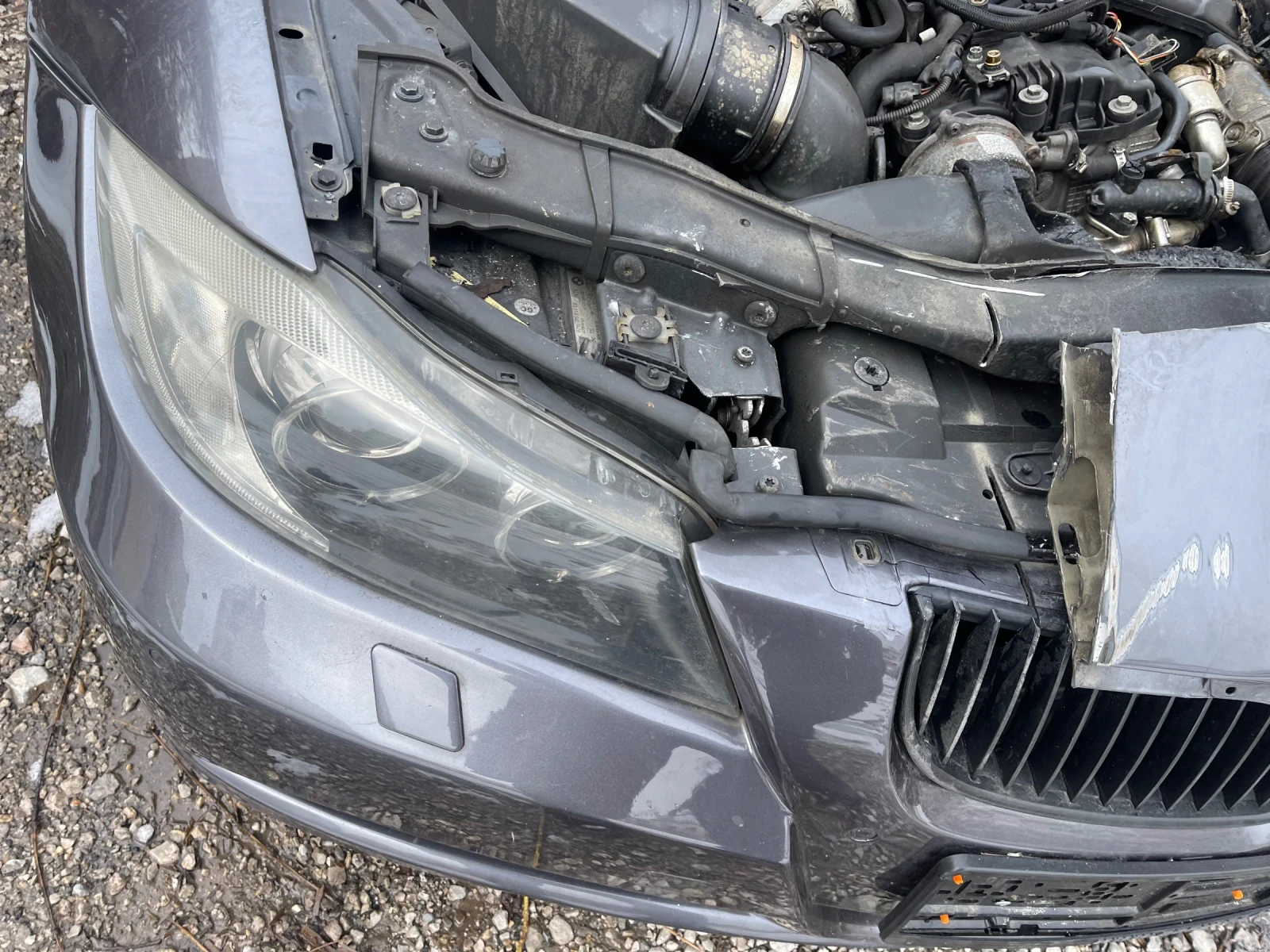 BMW 335 ЦЯЛО ЗА ЧАСТИ!, снимка 4 - Автомобили и джипове - 54167981