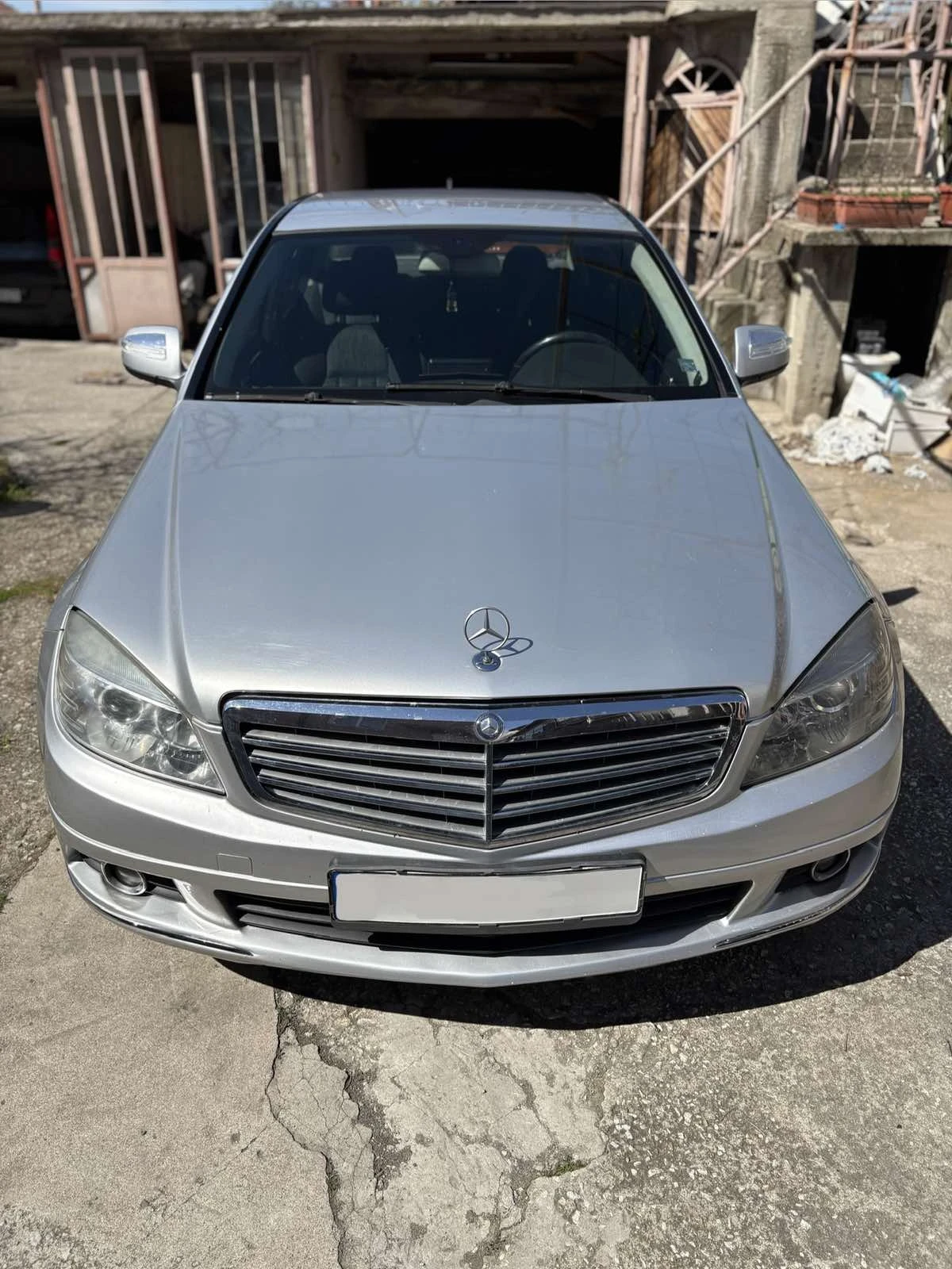 Mercedes-Benz C 220, снимка 2 - Автомобили и джипове - 54308896