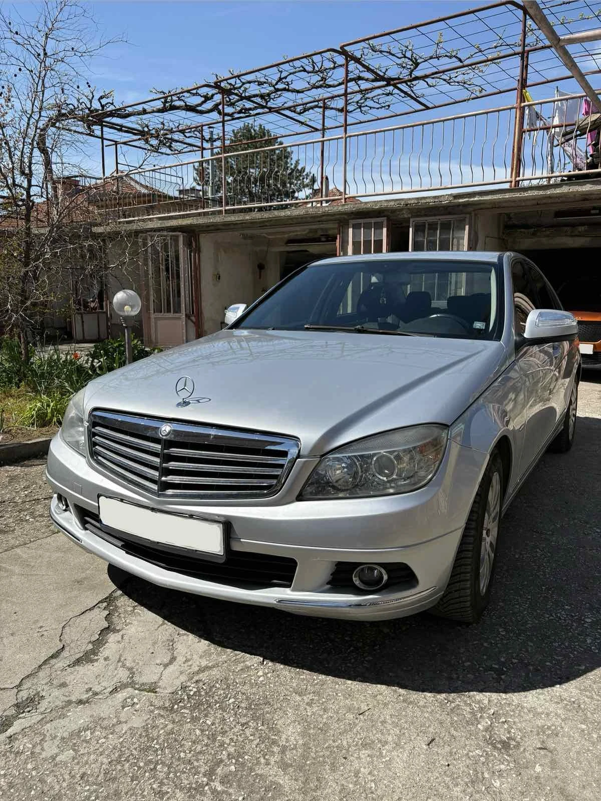 Mercedes-Benz C 220, снимка 5 - Автомобили и джипове - 54308896