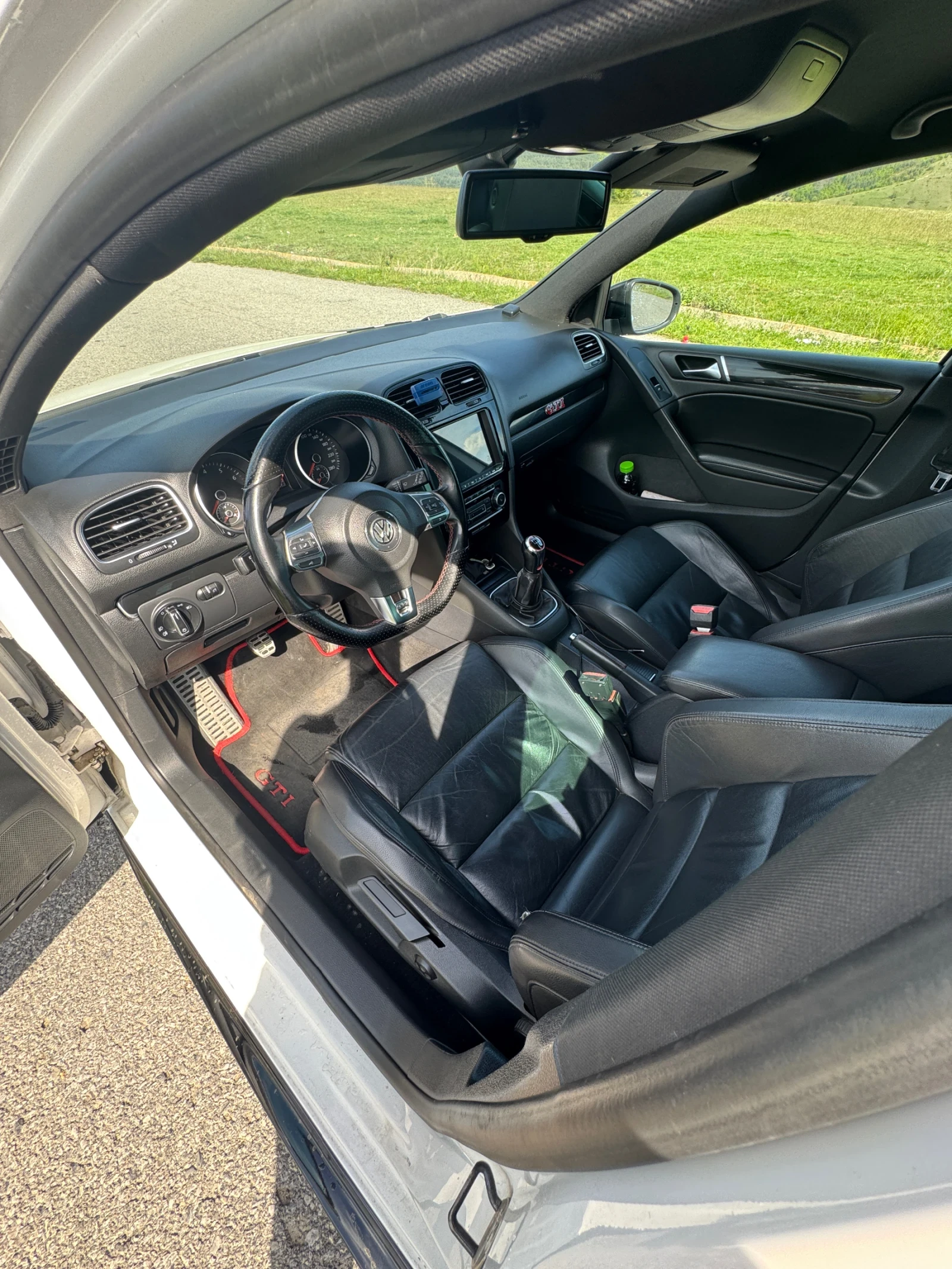 VW Golf GTI , снимка 10 - Автомобили и джипове - 54670434