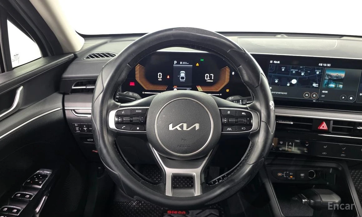 Kia K5, снимка 13 - Автомобили и джипове - 54768093