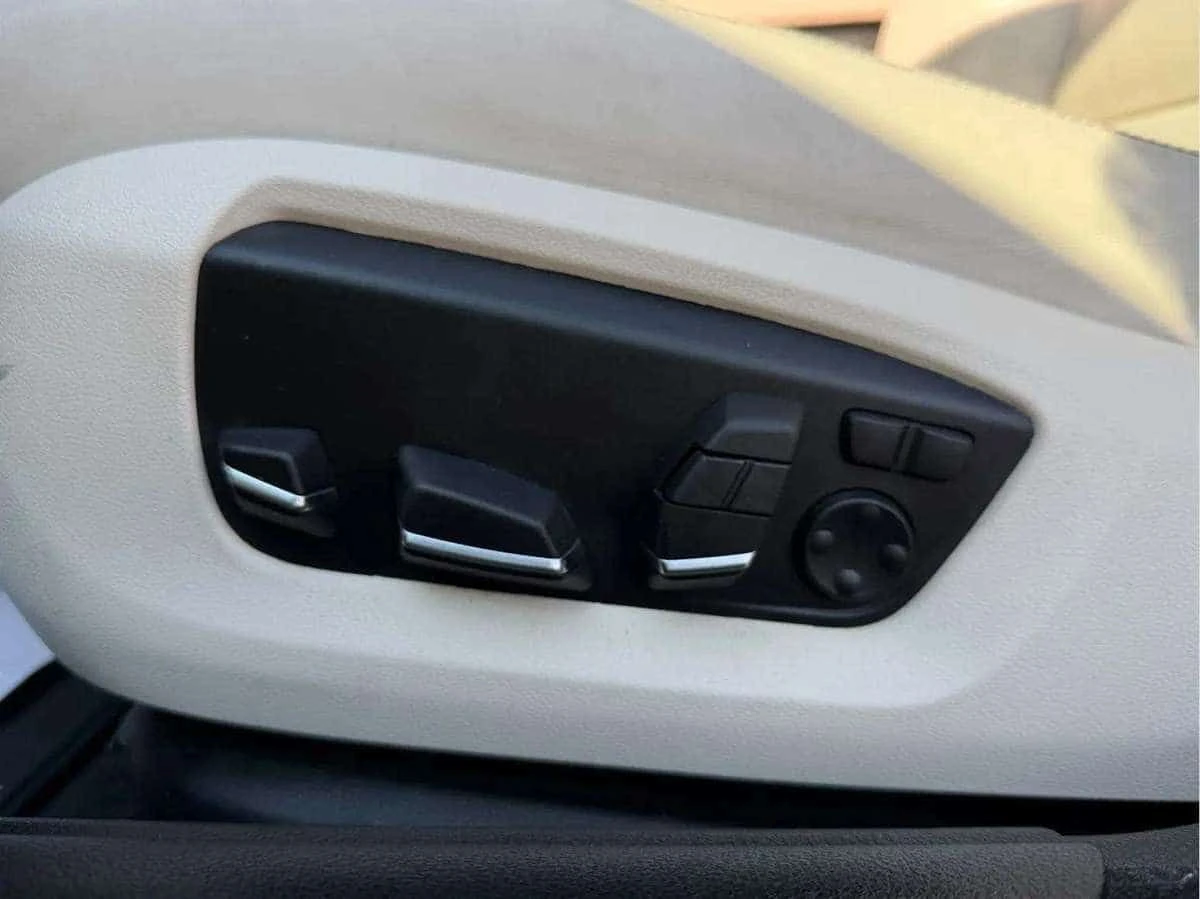 BMW 535 * 535i xDrive M Sport Pkg Navi Camera * CARFAX * Ц, снимка 17 - Автомобили и джипове - 54935145
