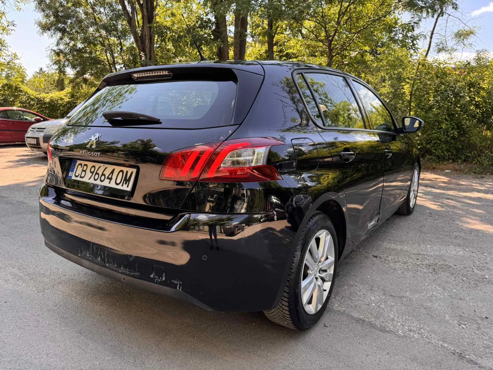 Peugeot 308 Facelift 1.2 e-THP 110 к.с., снимка 4 - Автомобили и джипове - 55198313