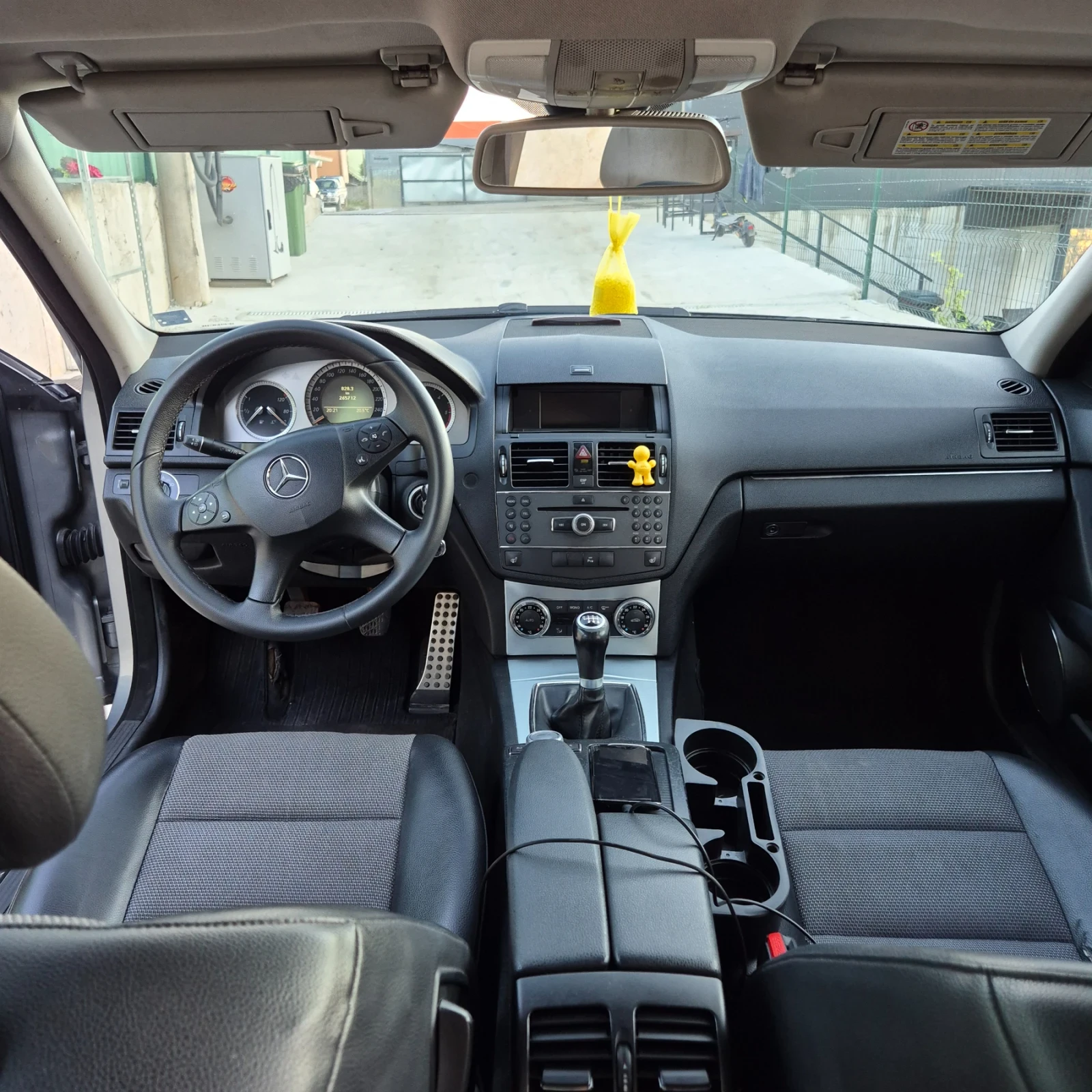 Mercedes-Benz C 220, снимка 4 - Автомобили и джипове - 55268552