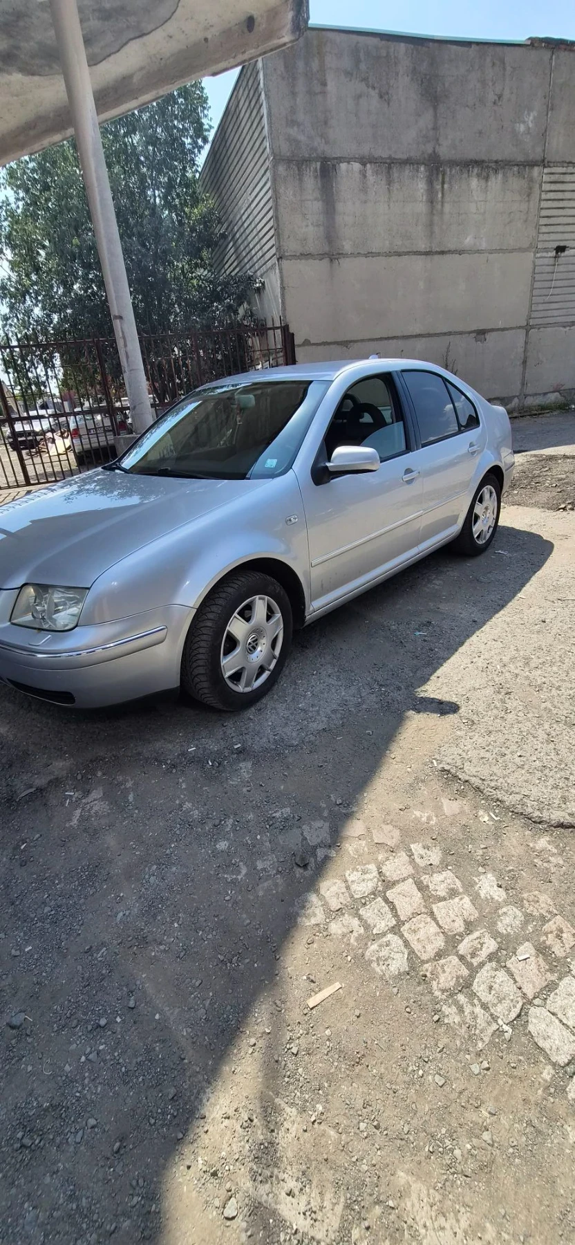 VW Bora V5, снимка 2 - Автомобили и джипове - 55652738