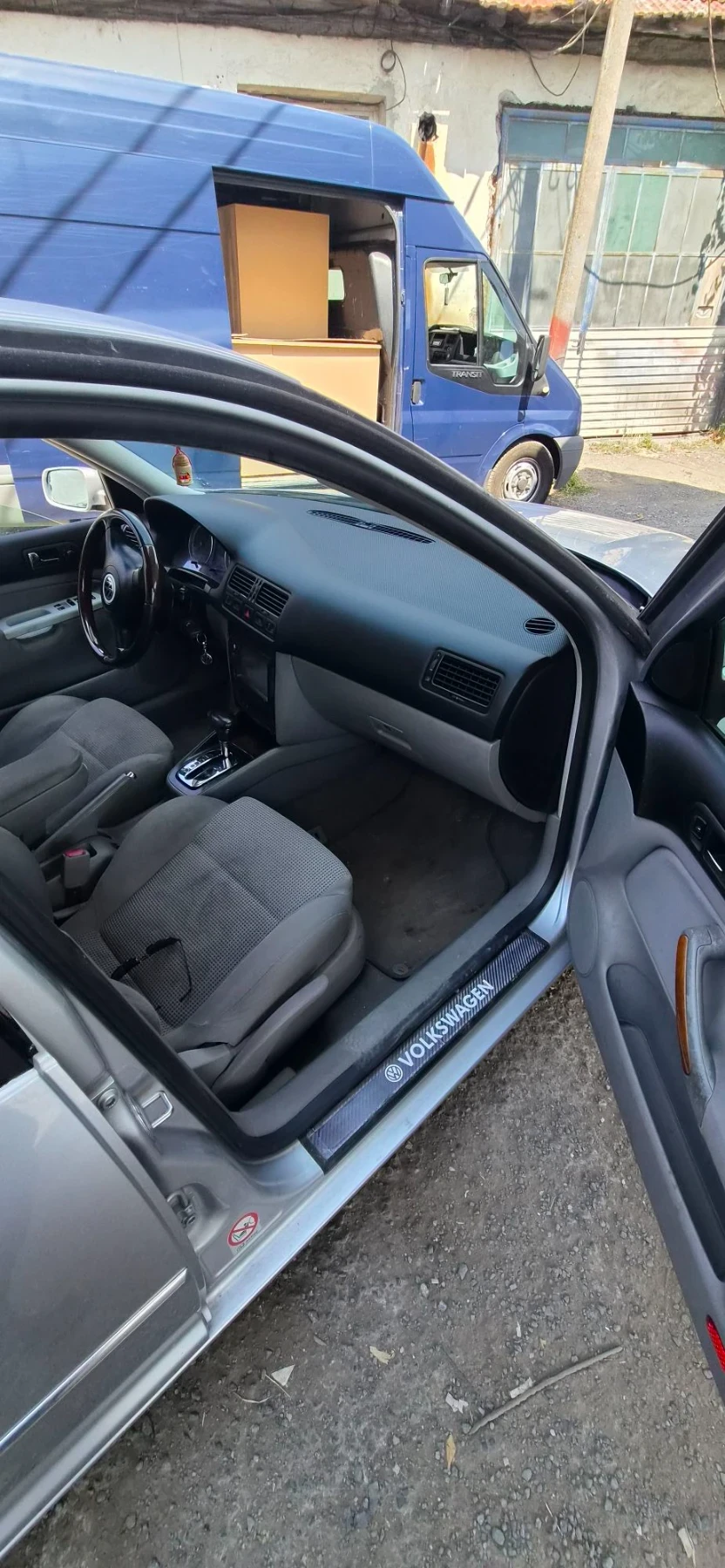 VW Bora V5, снимка 6 - Автомобили и джипове - 55652738