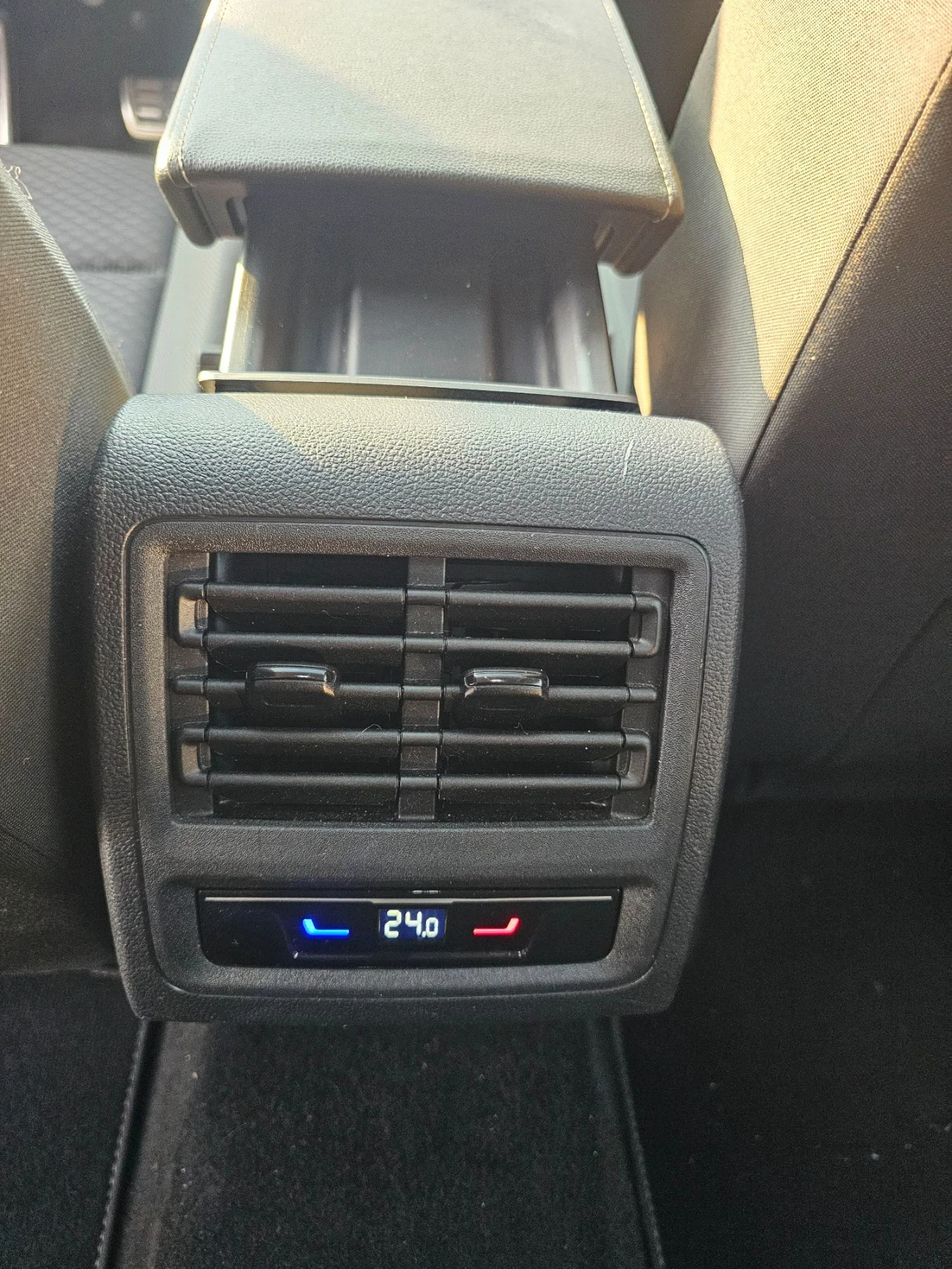 VW Golf 2, 0 D , DSG ACTIVЕ, снимка 10 - Автомобили и джипове - 56023068