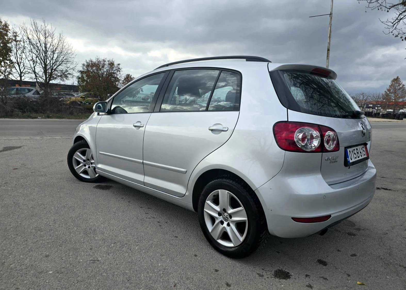 VW Golf Plus AUTOMAT/КАМЕРА/NAVI, снимка 4 - Автомобили и джипове - 56160623